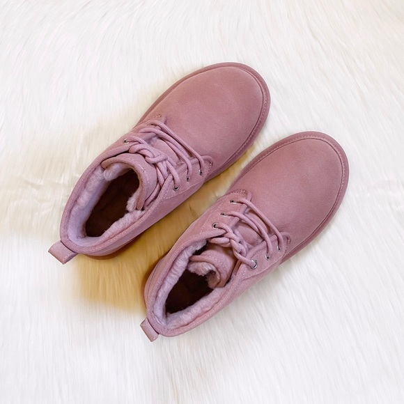 UGG Women’s Neumel Shell Suede Chukka Boots - Picture 4 of 9